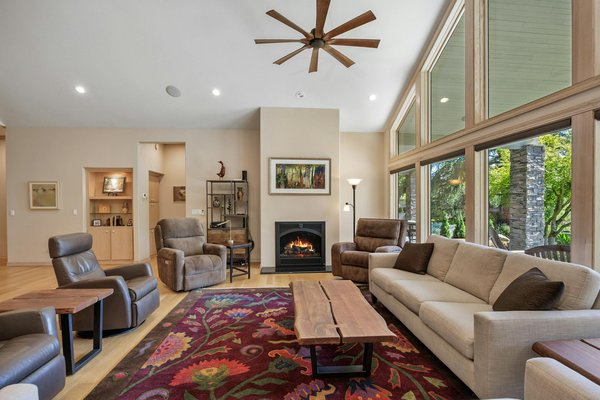 Sécurité autour d'une piscine semi-enterrée : tout ce que vous devez savoir